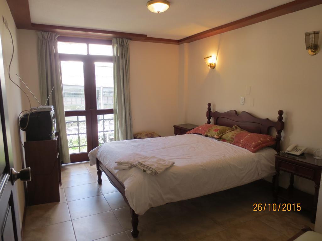 Hotel Cumanda Alfaro Habitación foto